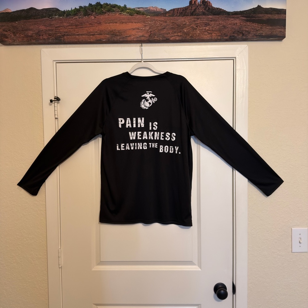 US Marines “The Few The Proud” PT Shirt Medium